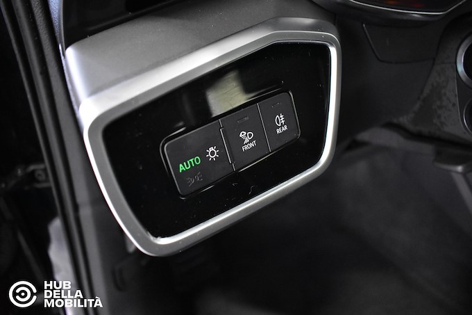 AUDI A6 Avant 40 2.0 TDI quattro ultra S tronic Business